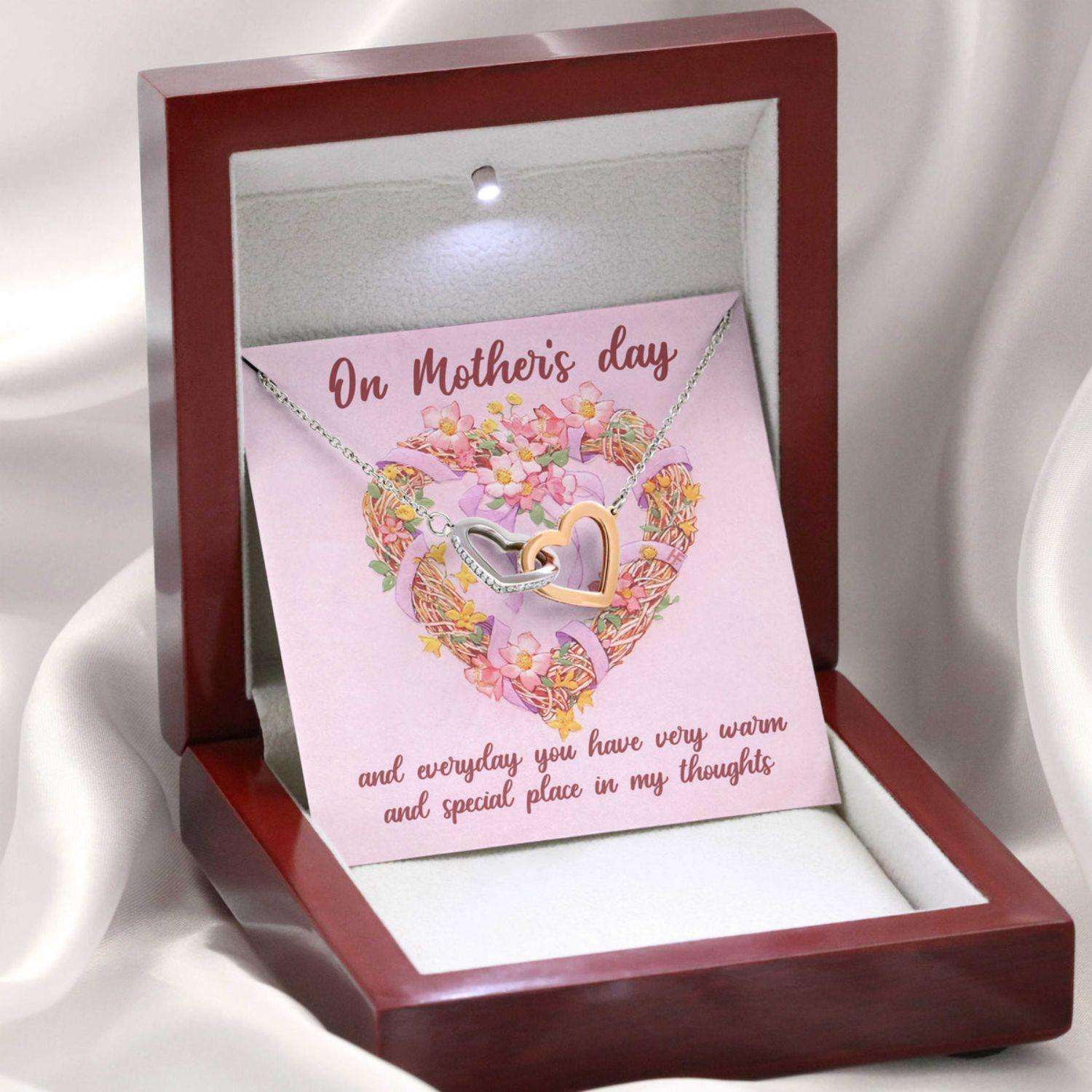 Mom Necklace, Gift For Mother’S Day Warm And Special Place In My Thought, Message Card Hearts Necklace Gifts for Mother (Mom) Rakva