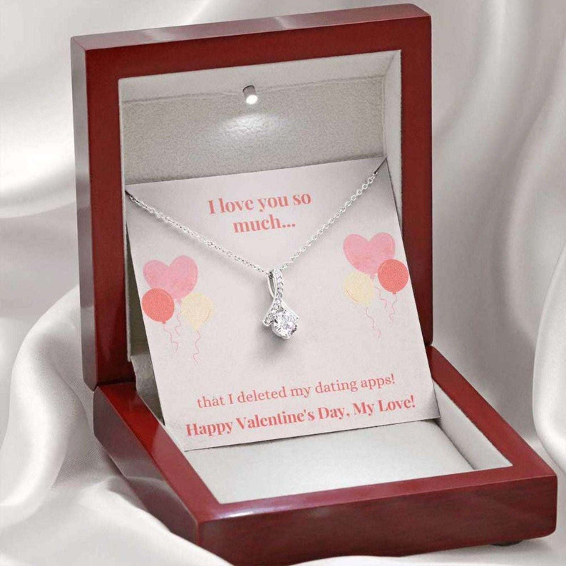 Wife Necklace, Girlfriend Necklace, Happy Valentine’S Day Necklace For Her Message Card Gift Box For Karwa Chauth Rakva